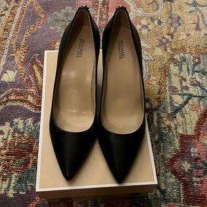 Michael Kors MK-FLEX MID PUMP 9 Leather